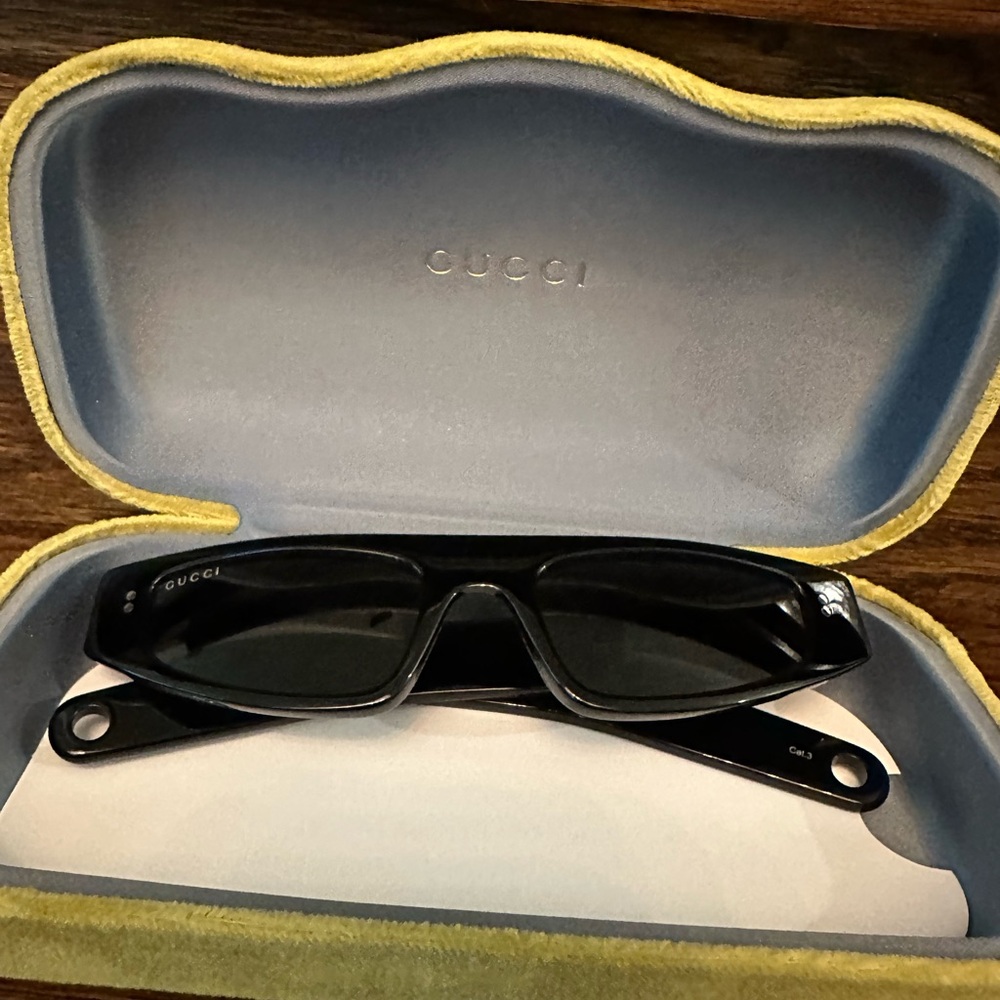 Gucci Black Rectangular Sunglasses - image 3